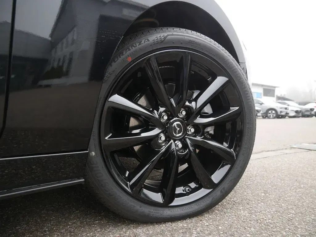 Neu Mazda 3 Homura-Line 140 PS (102 kW) 2026 Schwarz Limousine