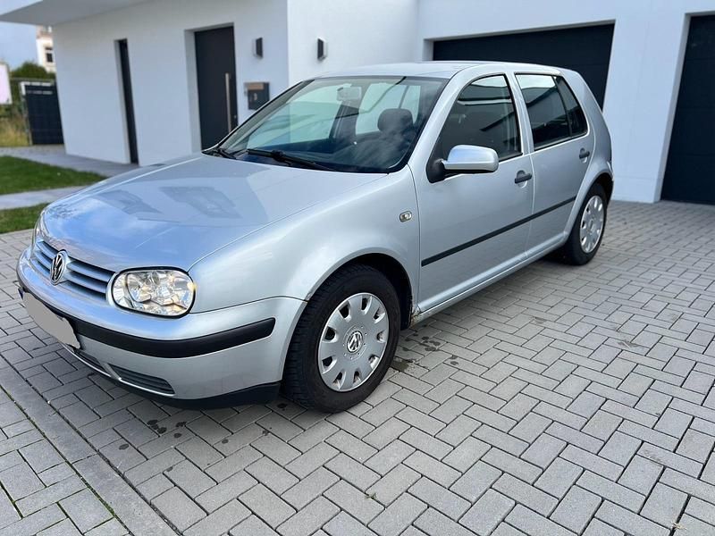 Gebraucht VW Golf IV 75 PS (55 kW) 2003 Silber Limousine