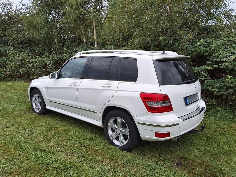 Gebraucht Mercedes GLK250 204 PS (150 kW) 2011 SUV