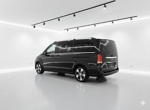 Gebraucht Mercedes V220 Avantgarde Edition 163 PS (119 kW) 2020 Schwarz Van / Kleinbus