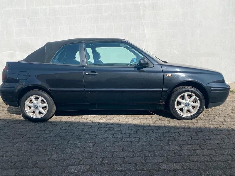 Gebraucht VW Golf Cabriolet Classicline 75 PS (55 kW) 1999 Schwarz Cabrio