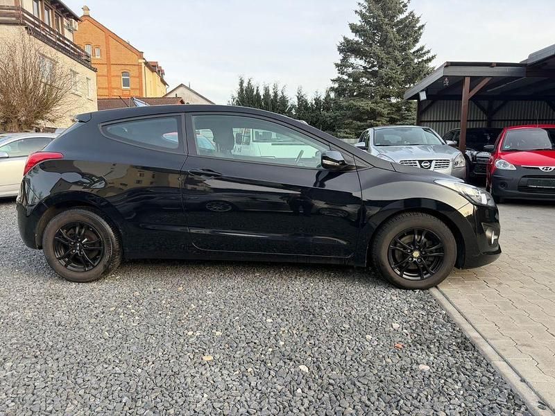 Gebraucht Hyundai Coupé Classic 90 PS (66 kW) 2013 Schwarz Coupé