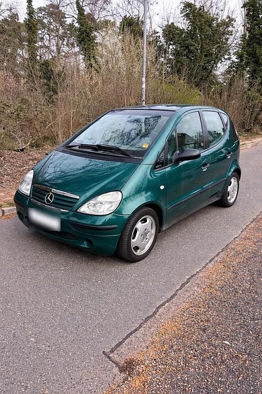 Gebraucht Mercedes A140 82 PS (60 kW) 1998 Grün Kleinwagen
