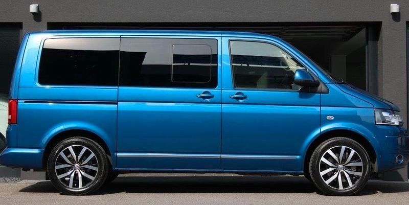 Gebraucht VW Multivan 180 PS (132 kW) 2014 Blau Van / Kleinbus