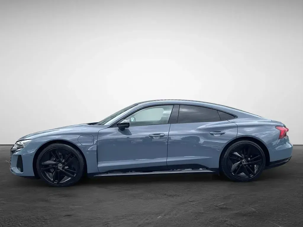 Gebraucht Audi e-tron GT quattro Sport 350 kW (476 PS) 2023 Kemoragrau metallic Limousine