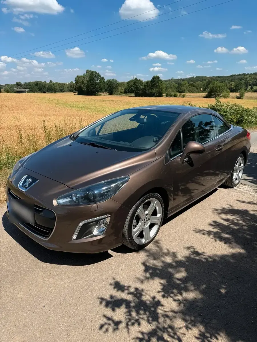 Gebraucht Peugeot 308 CC 156 PS (114 kW) 2013 Braun Cabrio
