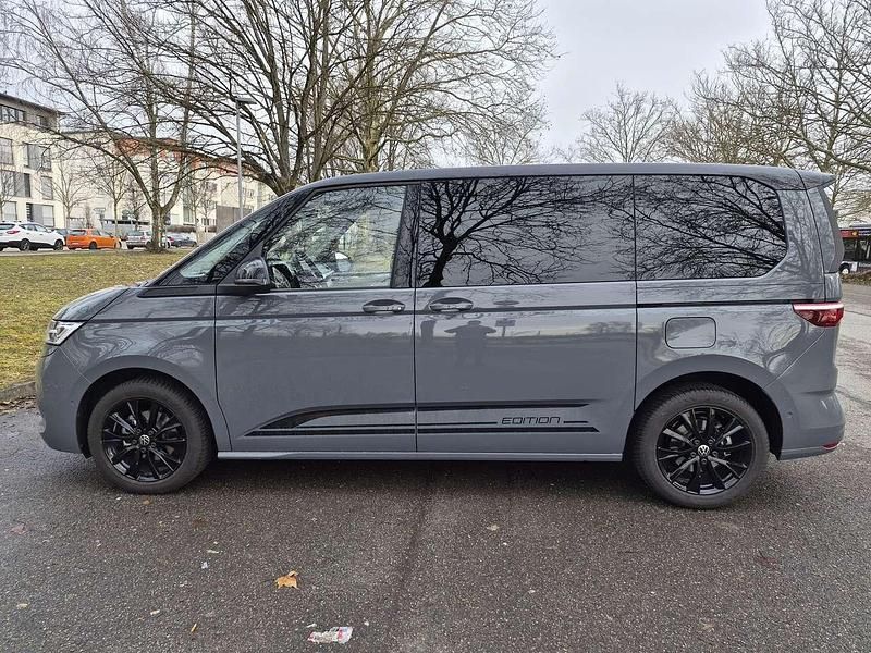 Gebraucht VW Multivan Edition 150 PS (110 kW) 2024 Grau Van