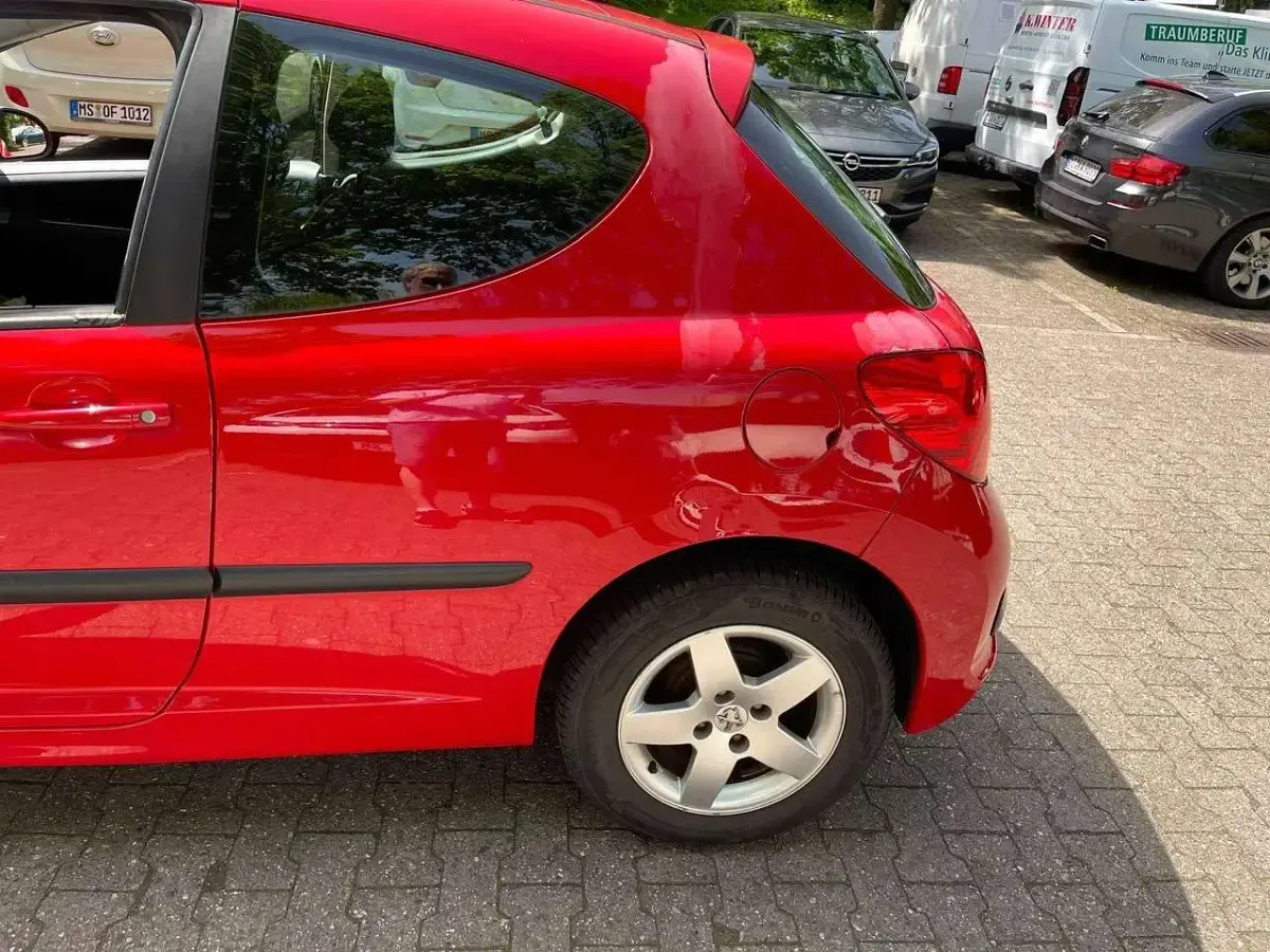 Gebraucht Peugeot 207 Urban Move 95 PS (69 kW) 2008 Rot Limousine