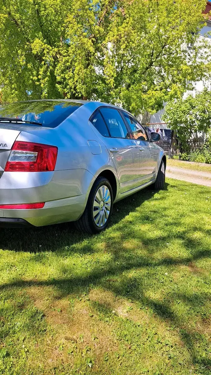 Gebraucht Skoda Octavia 140 PS (102 kW) 2013 Silber Limousine