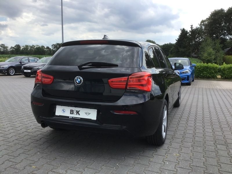 Gebraucht BMW 118 Sport Line 150 PS (110 kW) 2018 Schwarz Kleinwagen
