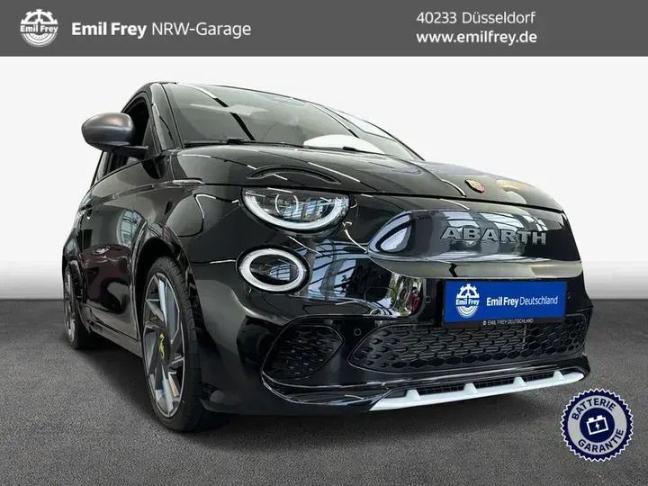 Venom black Gebraucht 2024 Abarth 500e Kleinwagen | 36.990 € (Fairer Preis) - Bild 1/3