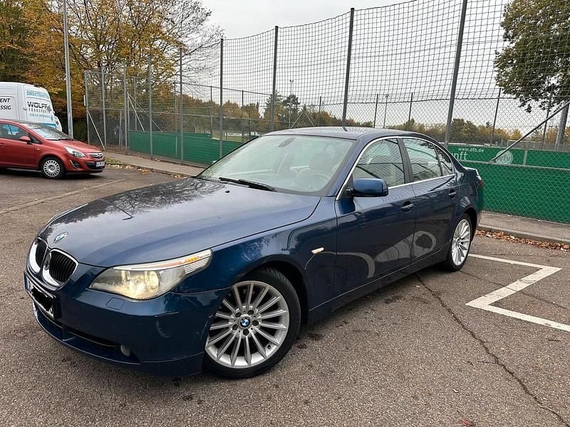 Blau Gebraucht 2004 BMW 525 Limousine | 2.800 € (Superpreis) - Bild 1/4
