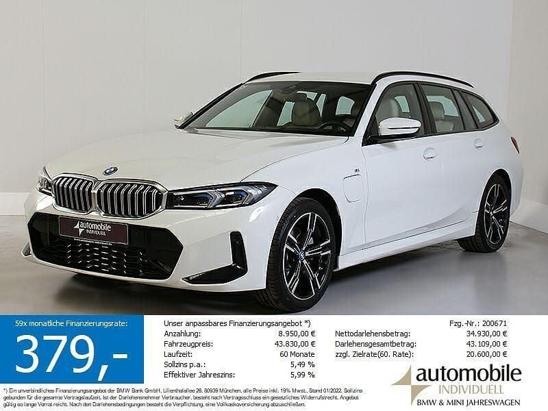 Gebraucht BMW 330e M Sport 292 PS (214 kW) 2024 Alpinweiss Kombi