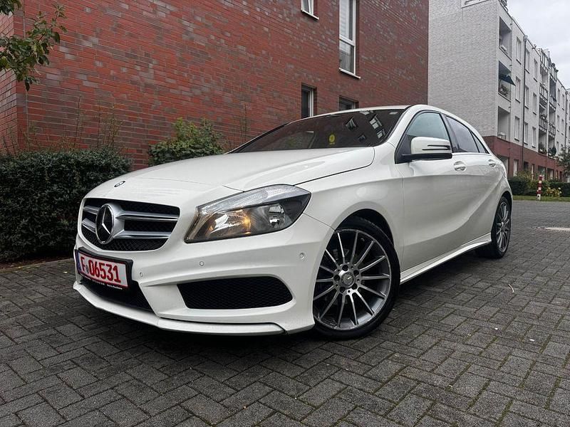 Weiß Gebraucht 2015 Mercedes A180 AMG Limousine | 9.000 € (Etwas zu teuer) - Bild 1/4