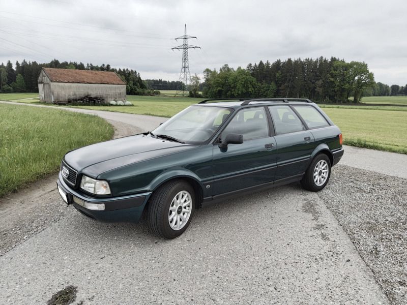 Grün Gebraucht 1994 Audi 80 Kombi | 4.200 € - Bild 1/4