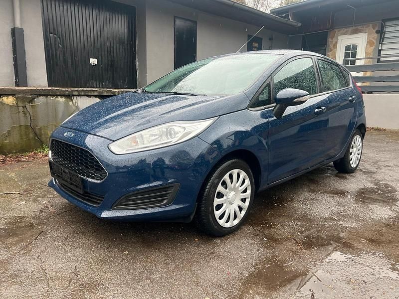 Gebraucht Ford Fiesta 80 PS (58 kW) 2016 Blau Limousine