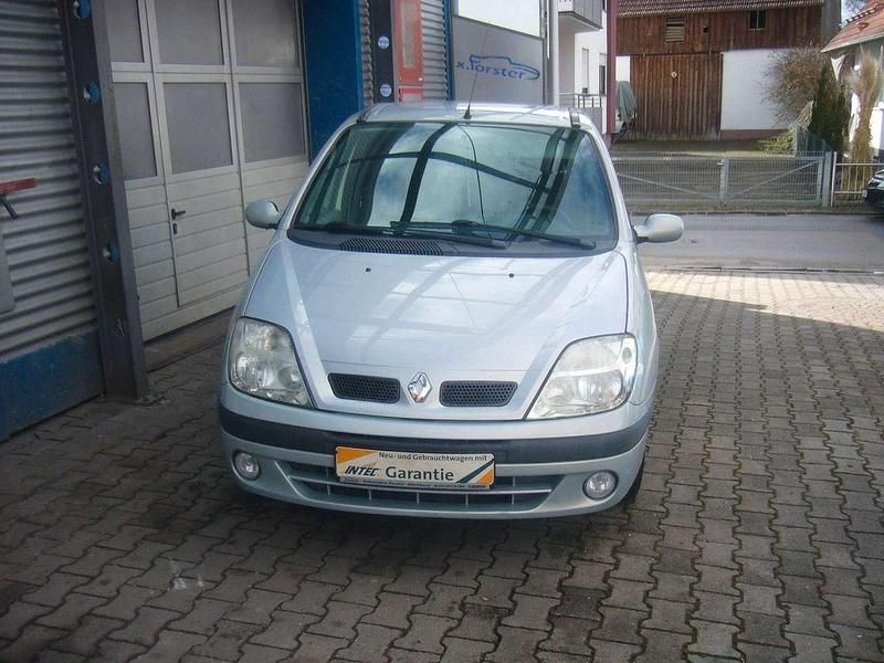 Gebraucht Renault Scénic 107 PS (78 kW) 2001 Silber Van / Kleinbus