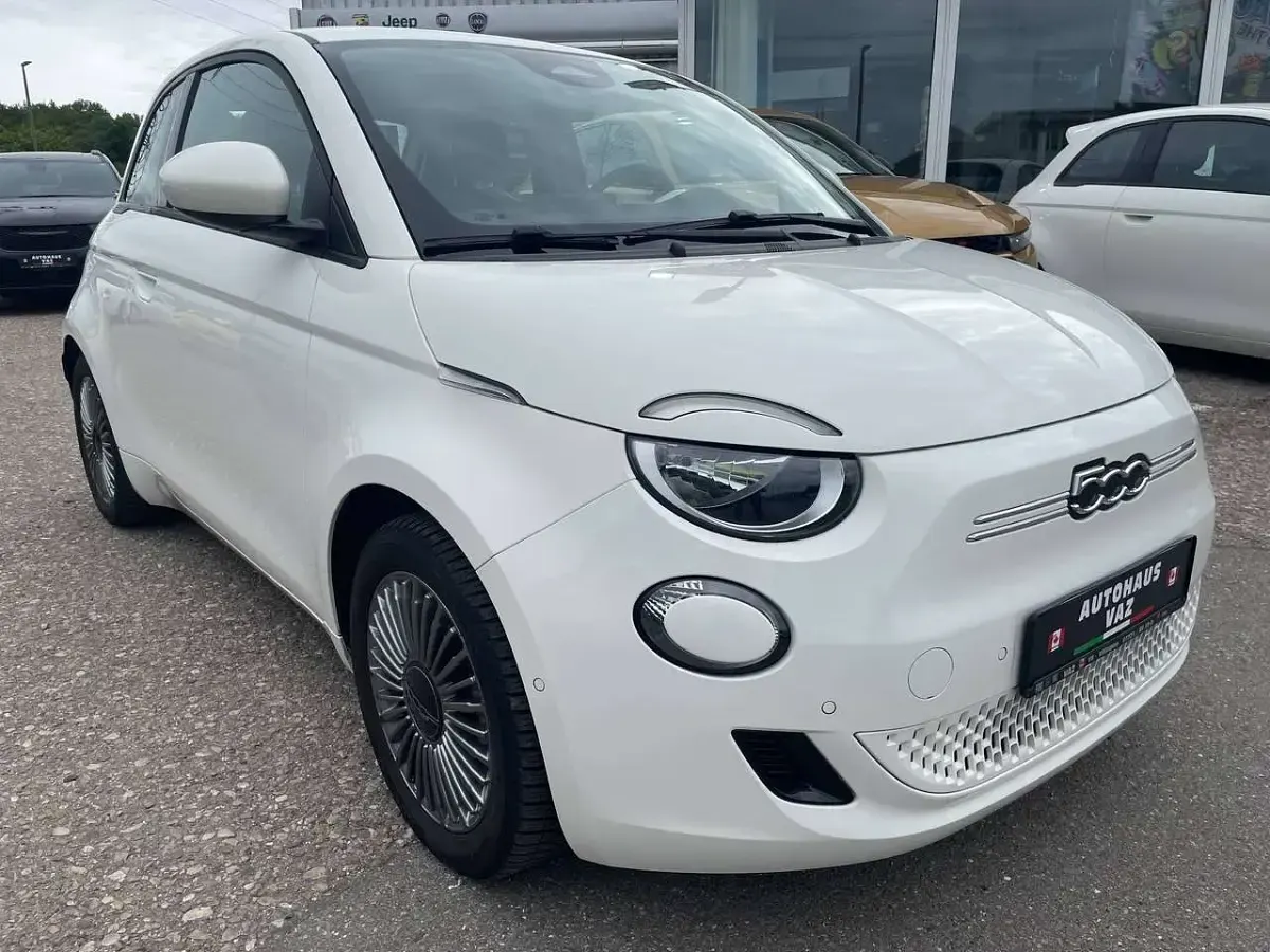 Gebraucht Fiat 500e 86 kW (118 PS) 2024 Weiß Kleinwagen