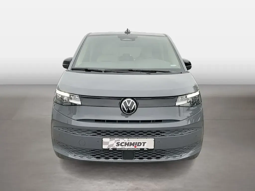 Gebraucht VW Multivan Basis 150 PS (110 kW) 2025 Grau Van / Kleinbus