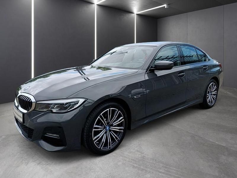 Bmw individual dravitgrau meta Gebraucht 2022 BMW 330e M Sport Limousine | 33.440 € (Fairer Preis) - Bild 1/4