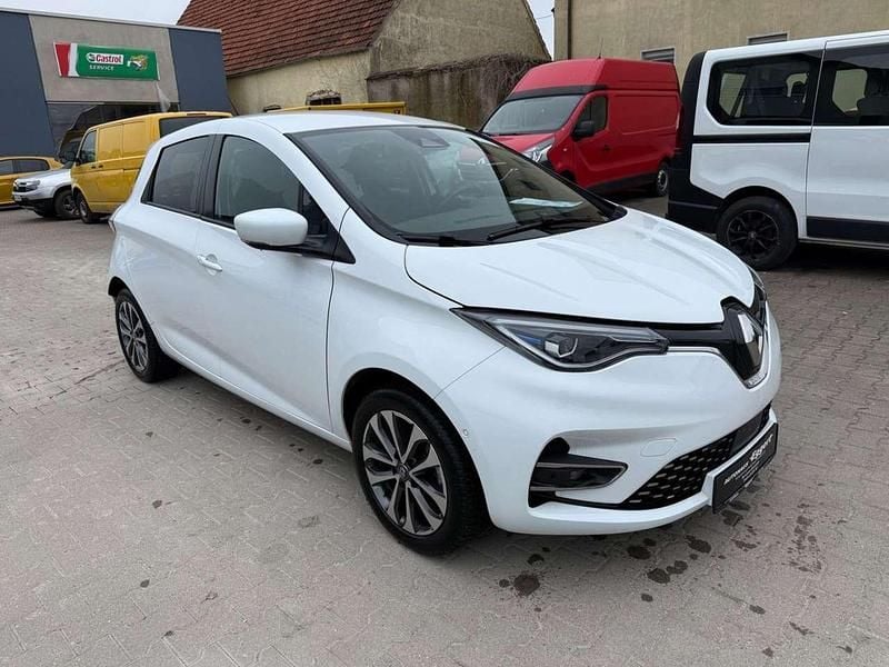 Second-hand Renault Zoe Intens 50 kW (69 CP) 2022 Alb Hatchback