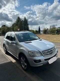 Silber Gebraucht 2008 Mercedes 320 SUV | 9.000 € (Teuer) - Bild 1/4