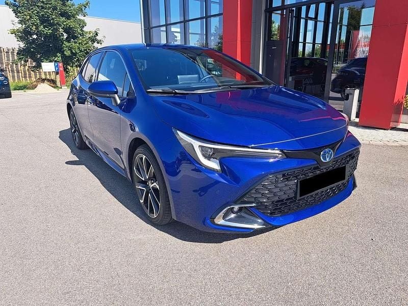 Gebraucht Toyota Corolla Hybrid Lounge 196 PS (144 kW) 2024 Juniper blue Limousine