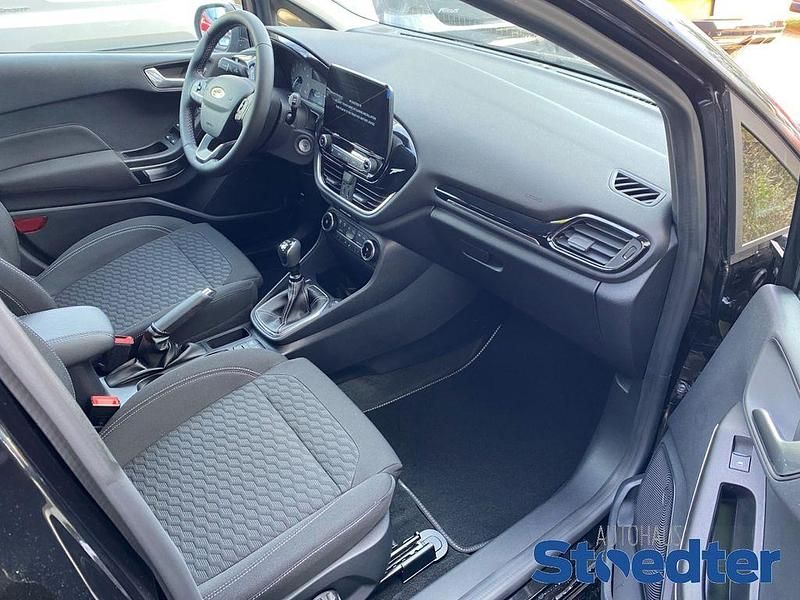 Gebraucht Ford Fiesta Titanium 125 PS (91 kW) 2023 Schwarz Limousine