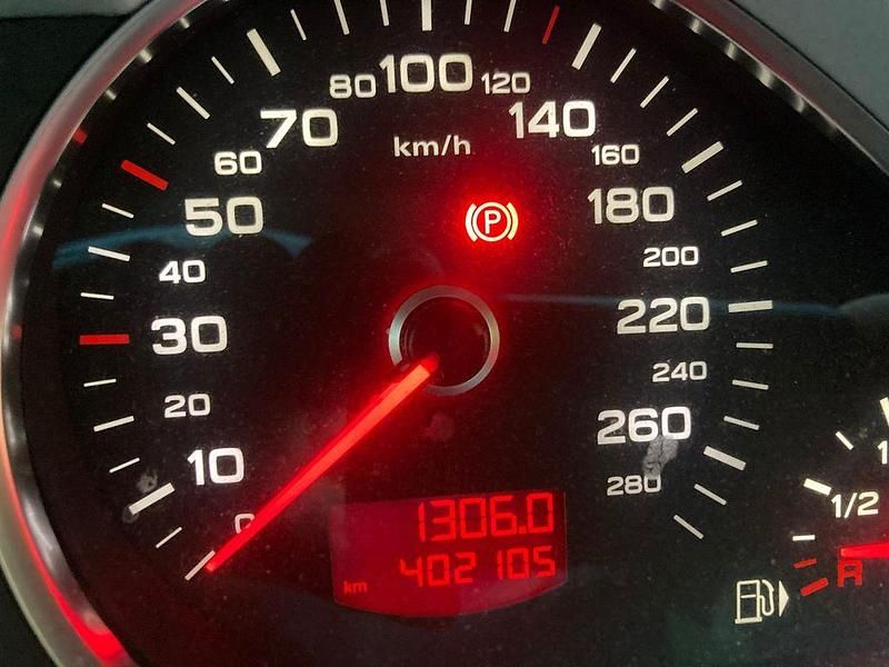 Gebraucht Audi A6 Ambiente 190 PS (139 kW) 2009 Grau Kombi