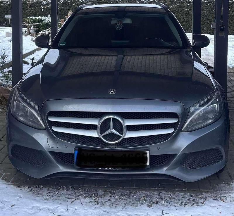 Gebraucht Mercedes C220 170 PS (125 kW) 2017 Grau Kombi