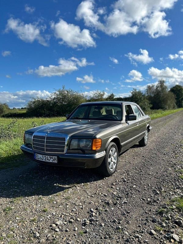 Gebraucht Mercedes 380 205 PS (150 kW) 1982 Limousine