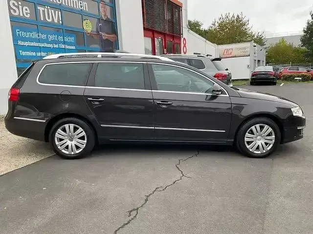 Używany VW Passat Highline 210 KM (154 kW) 2011 Szary Sedan/Limuzyna