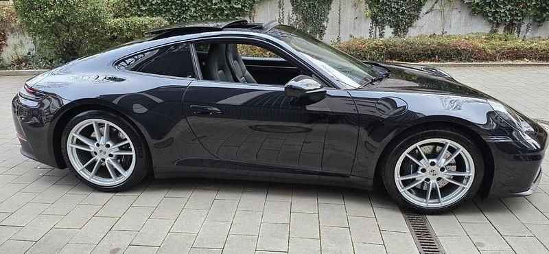 Gebraucht Porsche 911 394 PS (289 kW) 2025 Schwarz