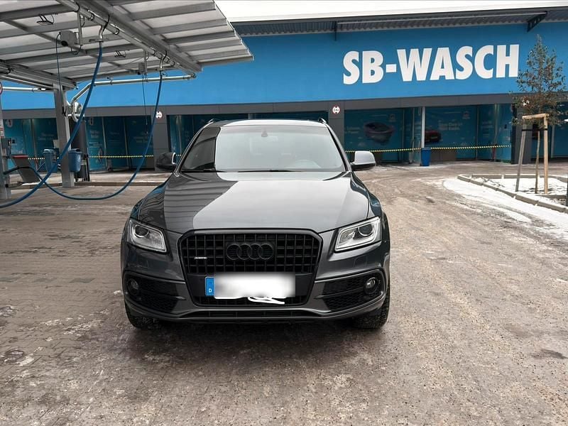 Grau Gebraucht 2013 Audi Q5 S-Line SUV | 11.900 € (Superpreis) - Bild 1/4