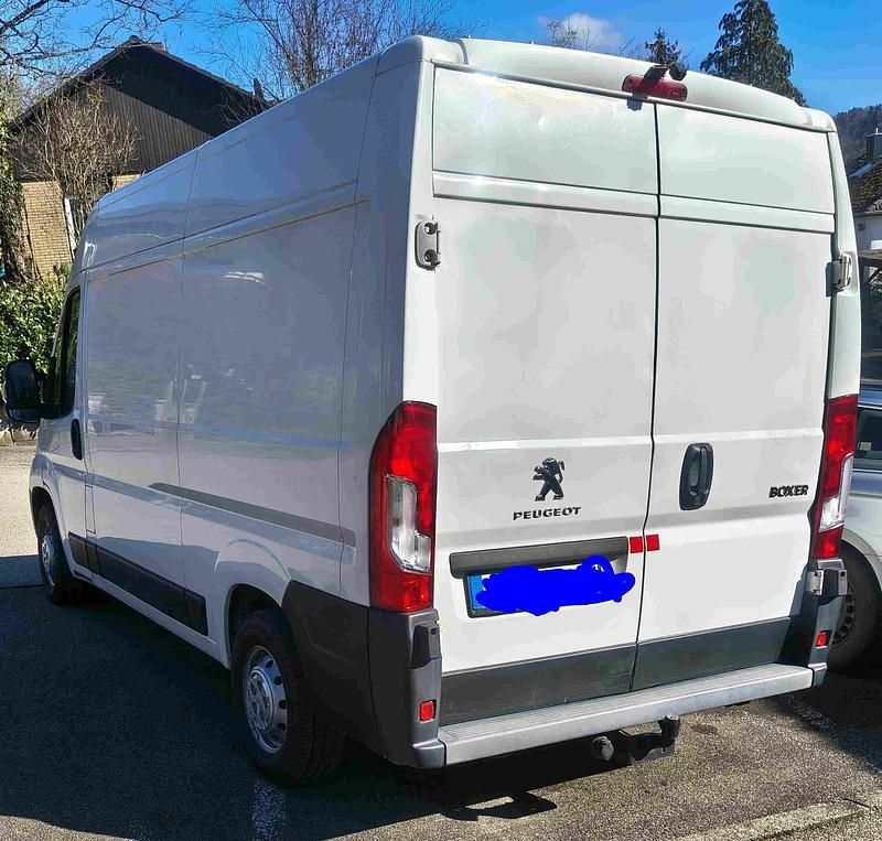 Gebraucht Peugeot Boxer 131 PS (96 kW) 2019 Weiß Van