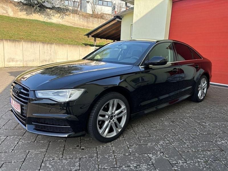 Gebraucht Audi A6 Ambiente 190 PS (139 kW) 2018 Schwarz Limousine