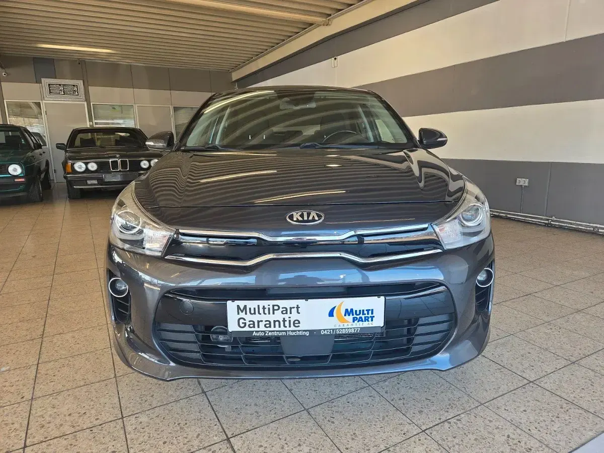 Gebraucht Kia Rio Spirit 99 PS (72 kW) 2019 Grau Kleinwagen