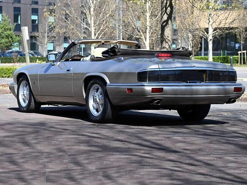 Gebraucht Jaguar XJS 232 PS (170 kW) 1995 Beige Cabrio