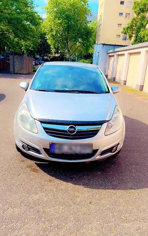 Silber Gebraucht 2008 Opel Corsa Kleinwagen | 2.200 € (Fairer Preis) - Bild 1/4