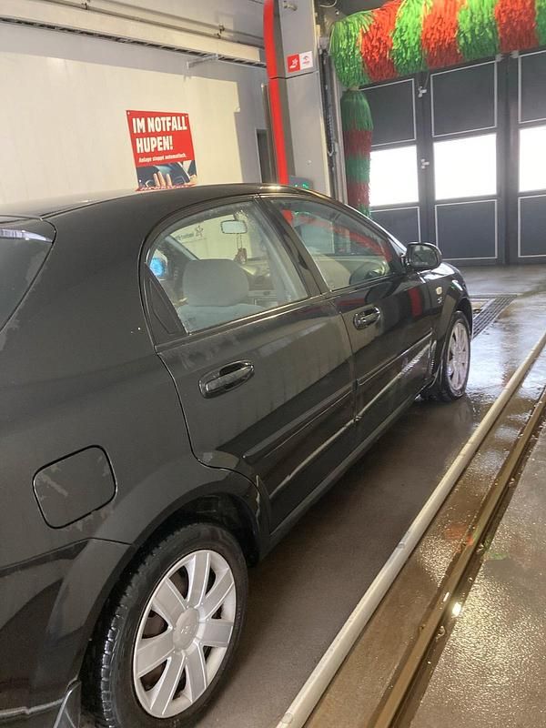 Gebraucht Chevrolet Lacetti 109 PS (80 kW) 2009 Schwarz Limousine