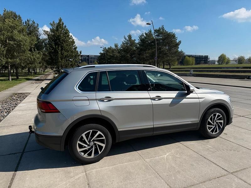 Gebraucht VW Tiguan 150 PS (110 kW) 2017 Silber SUV