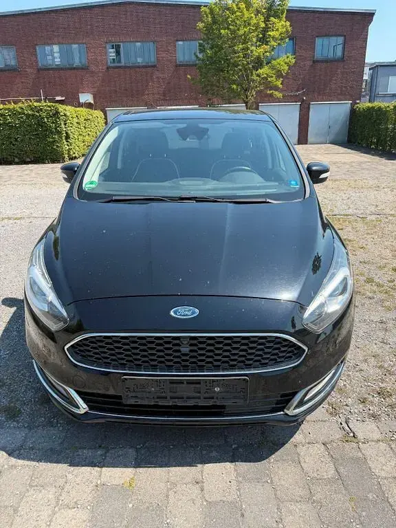 Gebraucht Ford S-MAX Vignale 209 PS (153 kW) 2017 Schwarz Van / Kleinbus