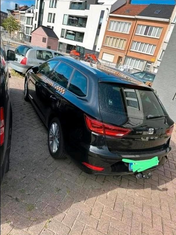 Schwarz Gebraucht 2018 Seat Leon Kombi | 5.200 € (Guter Preis) - Bild 1/4