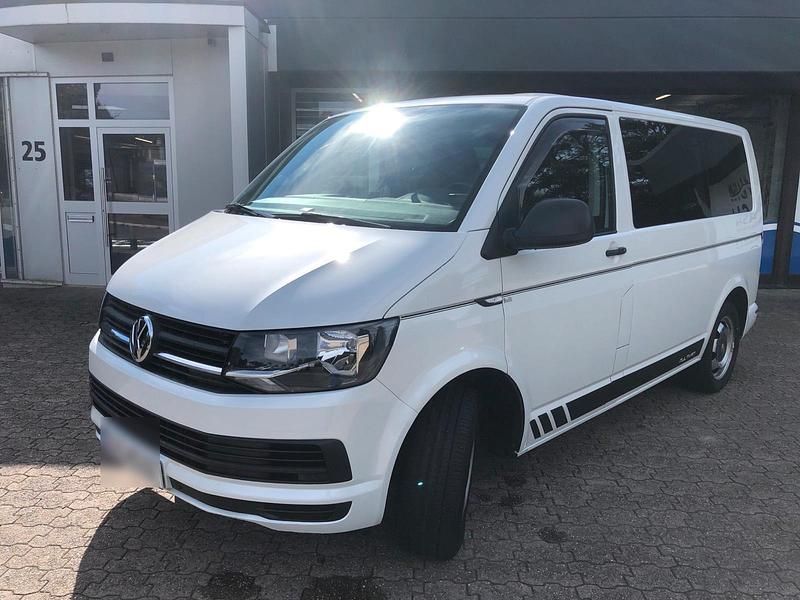 Weiß Gebraucht 2016 VW T6 Van | 29.500 € (Teuer) - Bild 1/4