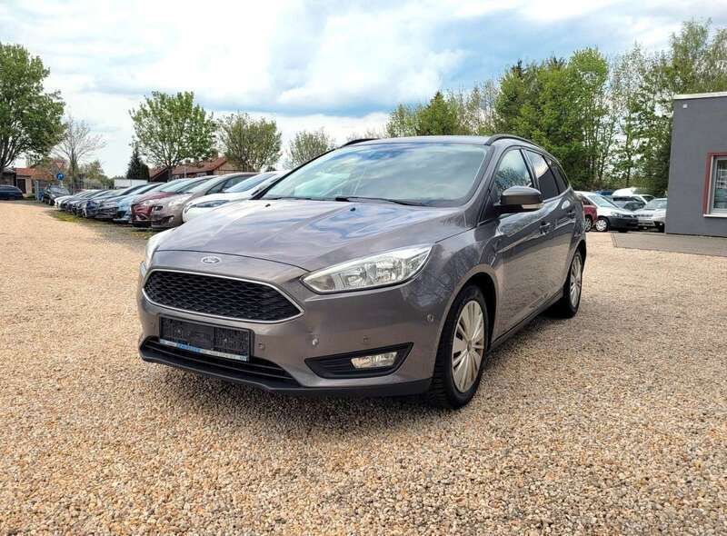 Braun Gebraucht 2016 Ford Focus Business Edition Kombi | 5.680 € (Fairer Preis) - Bild 1/4