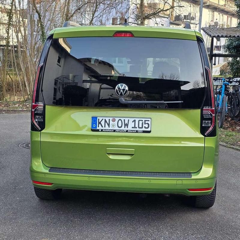 Gebraucht VW Caddy Life 122 PS (89 kW) 2021 Grün Van / Kleinbus