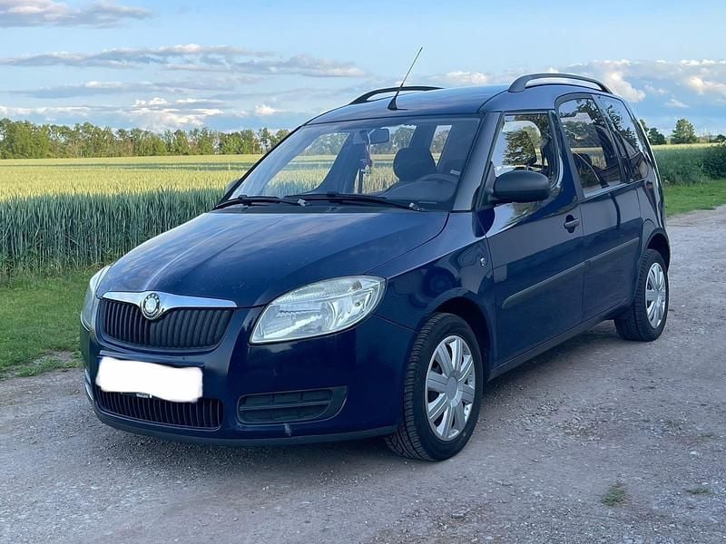 Blau Gebraucht 2009 Skoda Roomster Kombi | 1.300 € (Guter Preis) - Bild 1/4