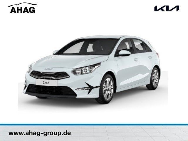 Weiß Neu 2025 Kia Ceed Comfort Limousine | 23.555 € (Fairer Preis) - Bild 1/1