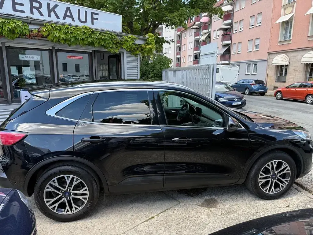 Gebraucht Ford Kuga Titanium 190 PS (139 kW) 2020 Schwarz SUV