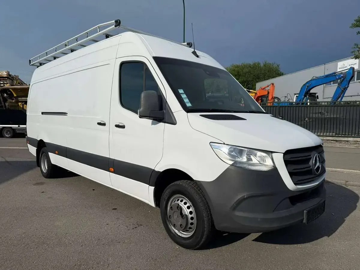 Gebraucht Mercedes Sprinter 190 PS (139 kW) 2020 Arktikweiss Van
